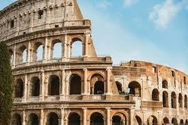 Which monument is considered the most iconic in Rome?