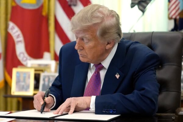 Trump renames Lake Ontario as 'Lake America'