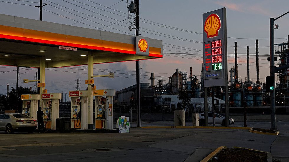 The nightmare oil price nobody’s talking about — RT Business News