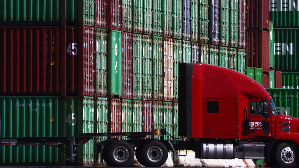 Supply chains breaking: The hidden bottlenecks threatening to bring the global economy to a standstill — RT Business News