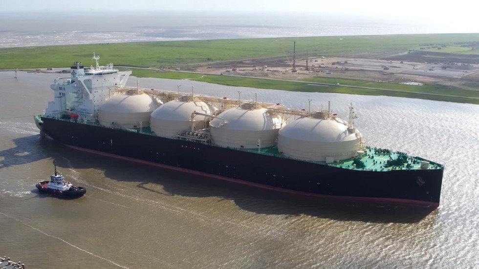 EU buys record volumes of Russian LNG – report — RT Business News