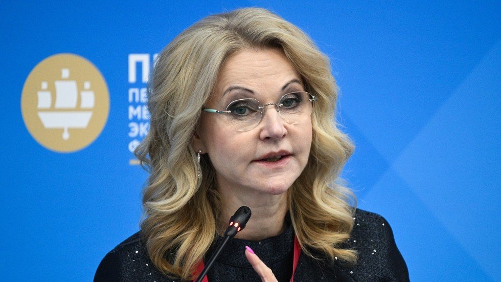Russia reports record-high employment rate — RT Business News
