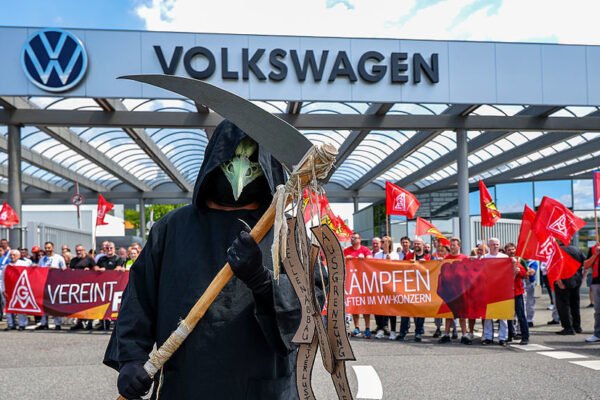 German corporate bankruptcies hit 21-year high — RT Business News