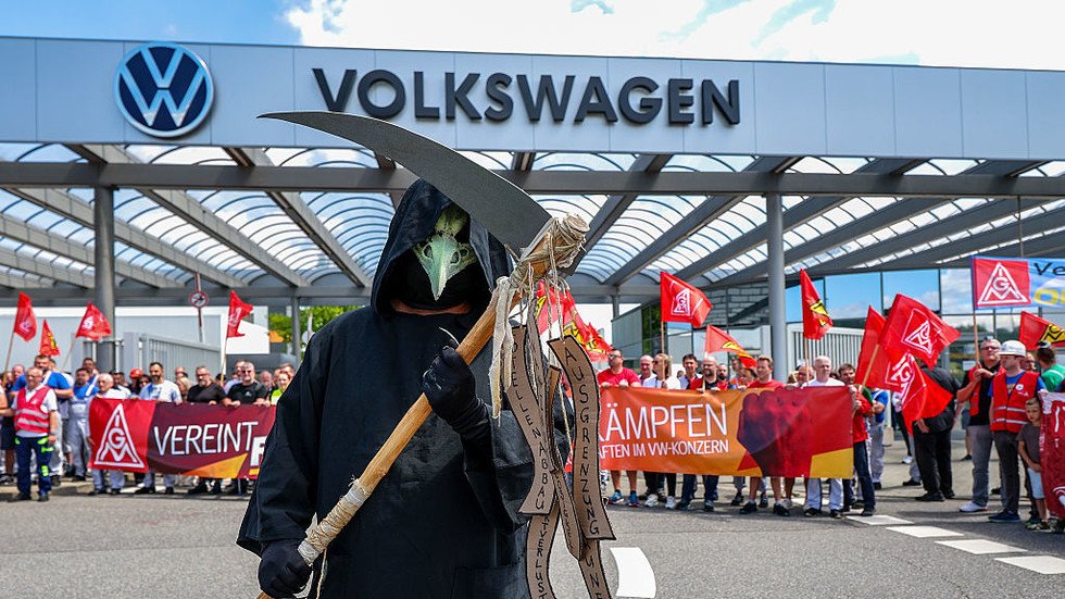 German corporate bankruptcies hit 21-year high — RT Business News