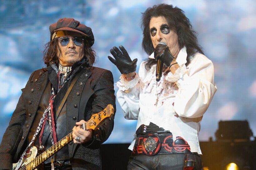 Johnny Depp rocks with his Hollywood Vampires band in epic new London O2 footage | Music | Entertainment