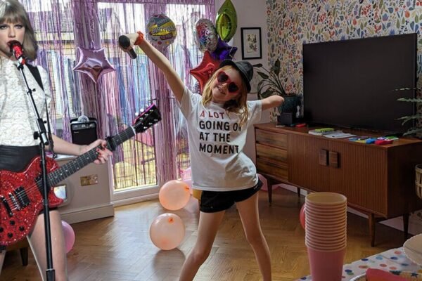 Taylor Swift superfan Kitty dreams of playing guitar with a bionic arm | UK | News
