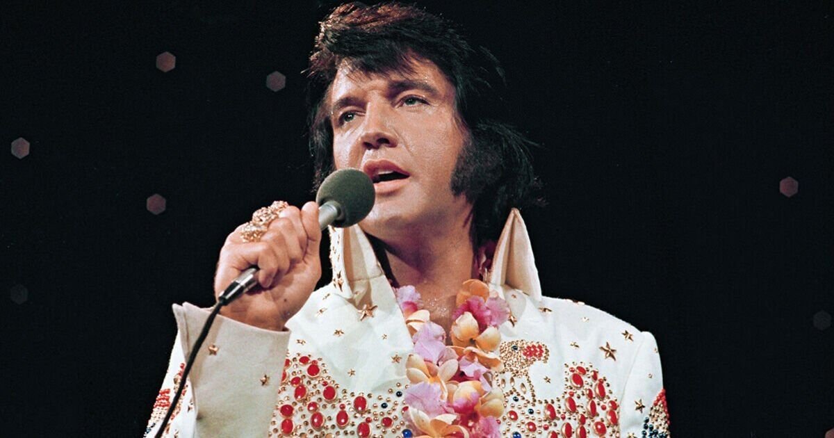 Elvis death – The final record King played and book he was reading when he died | Music | Entertainment