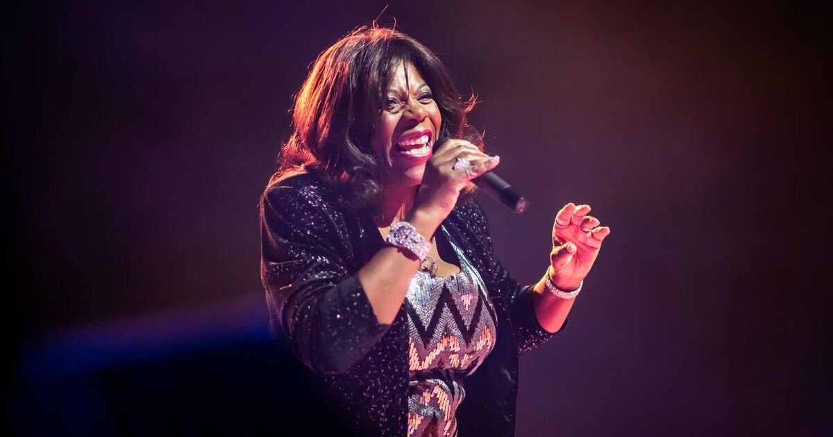 Johnny Hates Jazz and Jaki Graham unite for a nostalgic soul music tri | Music | Entertainment