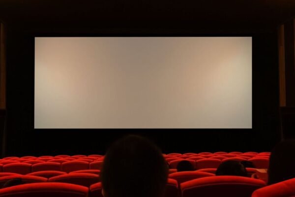 Oscar-winning World War 2 film now streaming free in the UK | Films | Entertainment