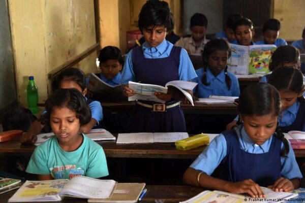 India: ‘Cockroach’ movement takes aim at government schools