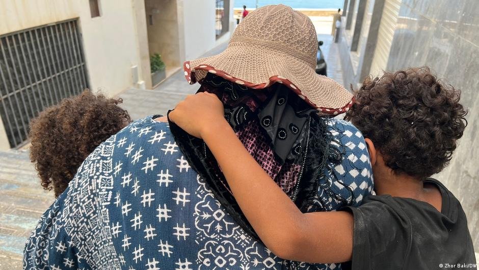 Morrocco: Migrants caught between Ceuta dreams and reality