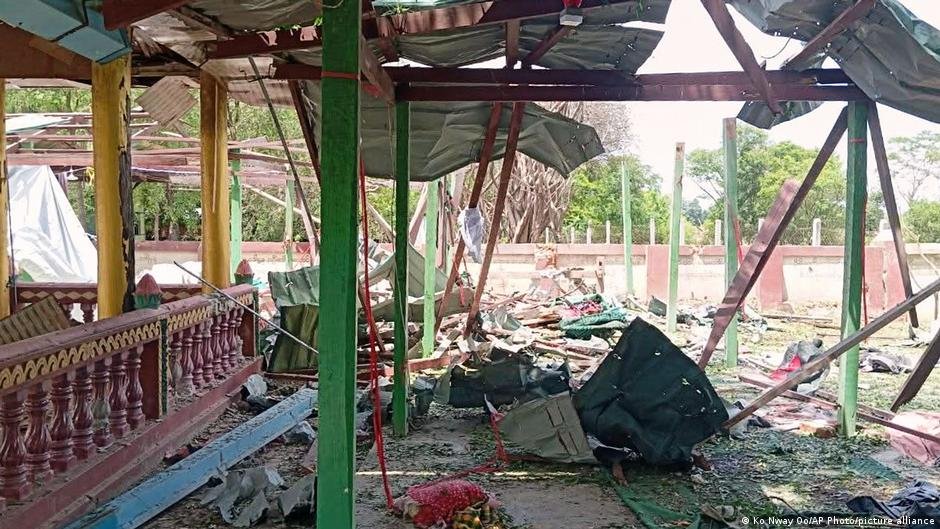 Myanmar airstrike kills 14 at Buddhist monastery: reports