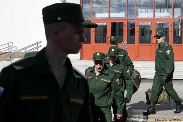 Putin rejects mobilization rumors, many Russians unconvinced