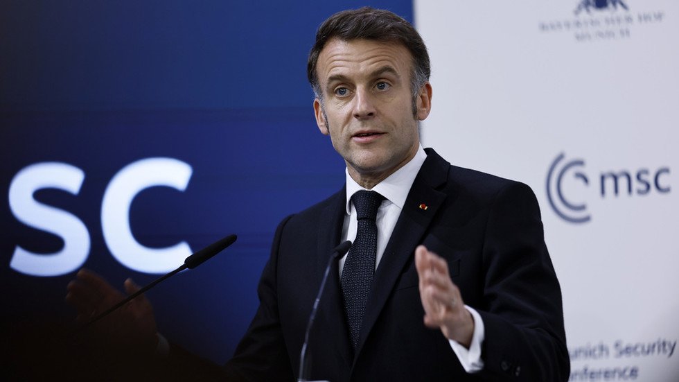 Macron urges von der Leyen to relax EU fuel rules as energy crunch bites — RT Business News