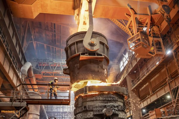 Ukraine’s biggest steelmaker halts production — RT Business News