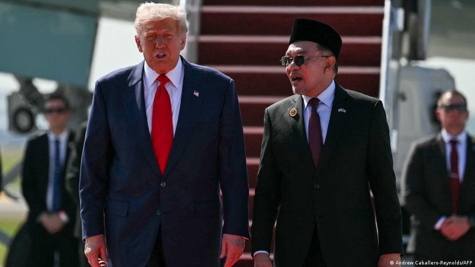 Malaysia’s middle path between China and US faces new tests