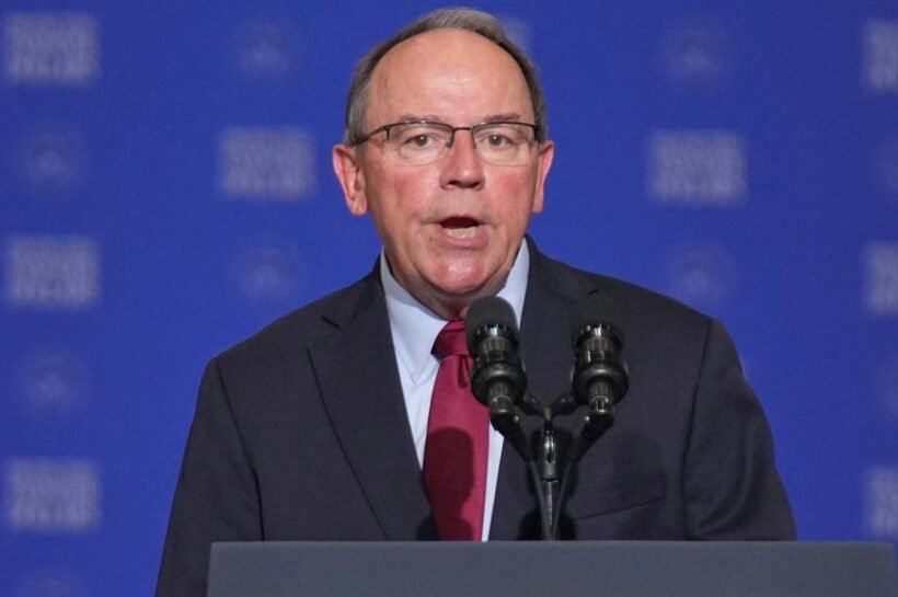 Wisconsin Rep. Tom Tiffany swims to safety after plane makes emergency water landing
