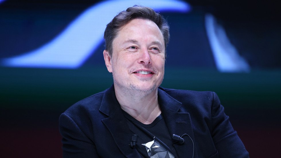Putin aide urges Elon Musk to start building Russia-US tunnel — RT Business News