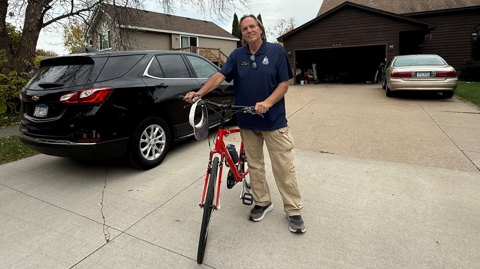 GOP Sen. Jim Abeler faces Democrat Angela Nelson, who hopes to flip suburban Minnesota seat